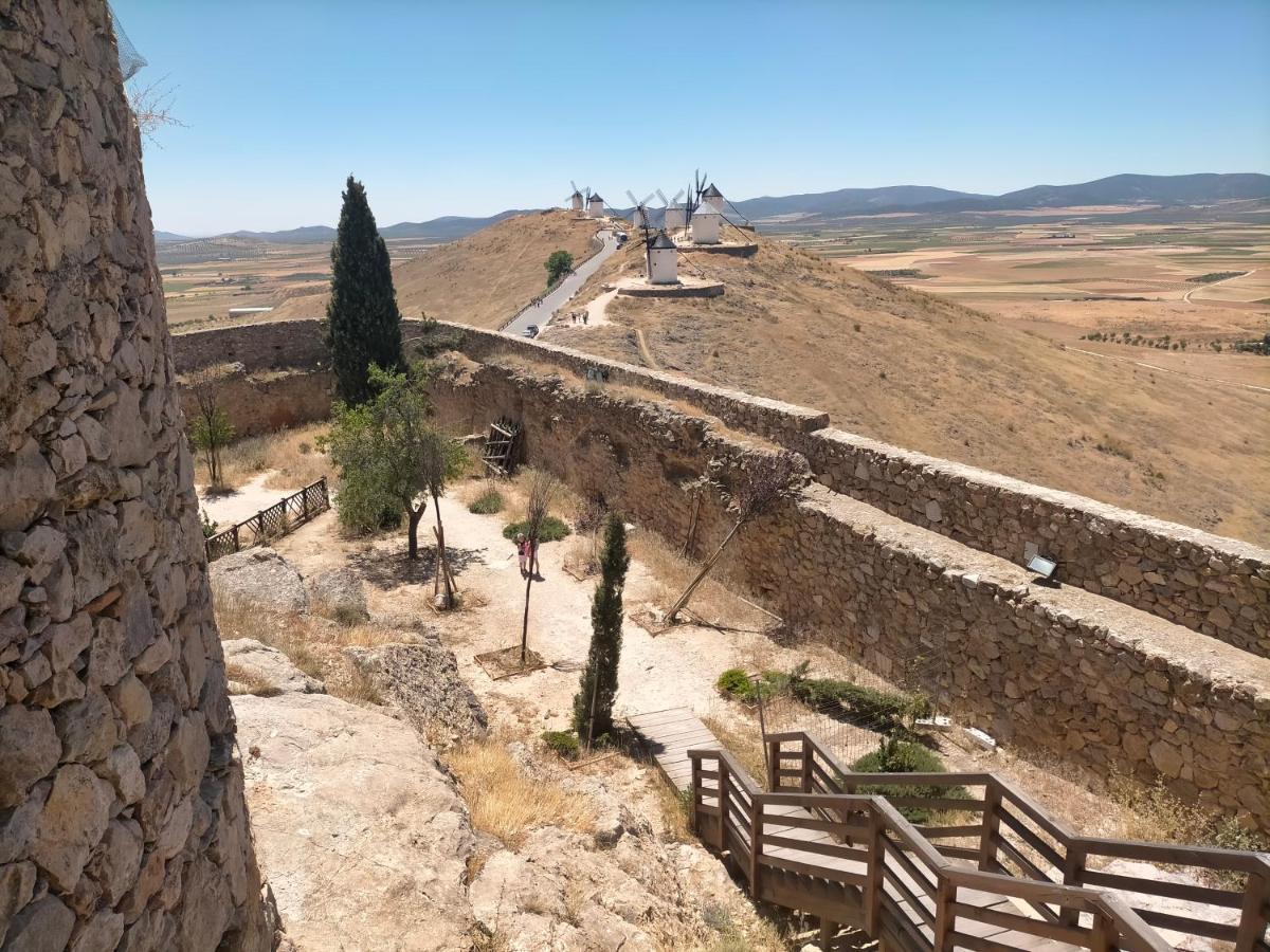 Azafran Consuegra Guest House Bagian luar foto